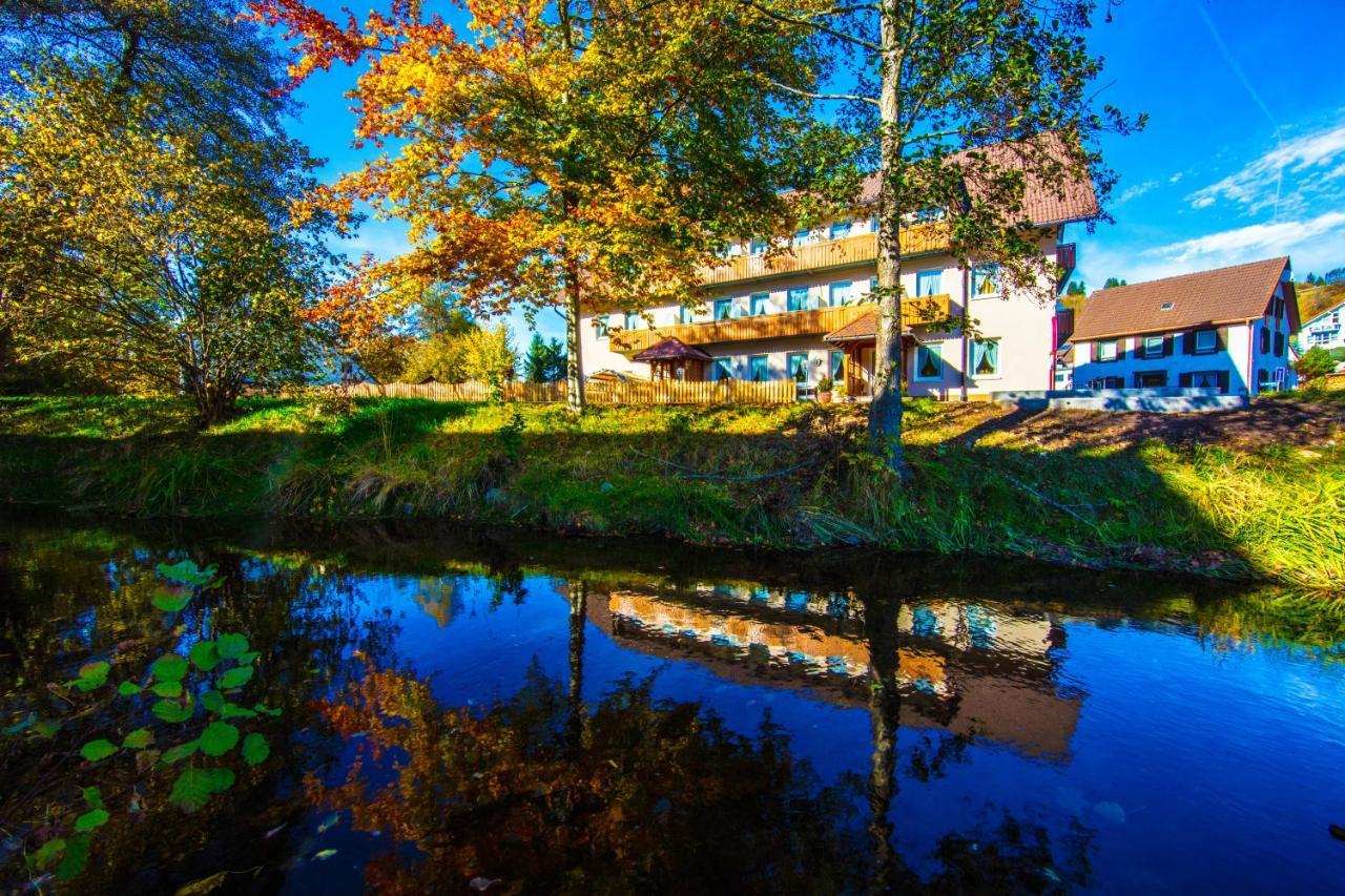 Hotel Restaurant Schwoerer Lenzkirch Zewnętrze zdjęcie