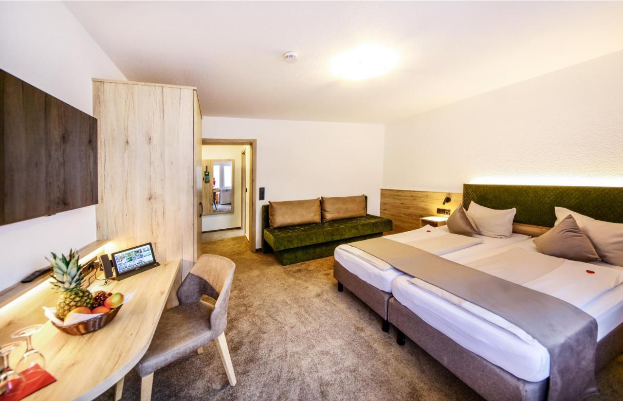 Hotel Restaurant Schwoerer Lenzkirch Zewnętrze zdjęcie
