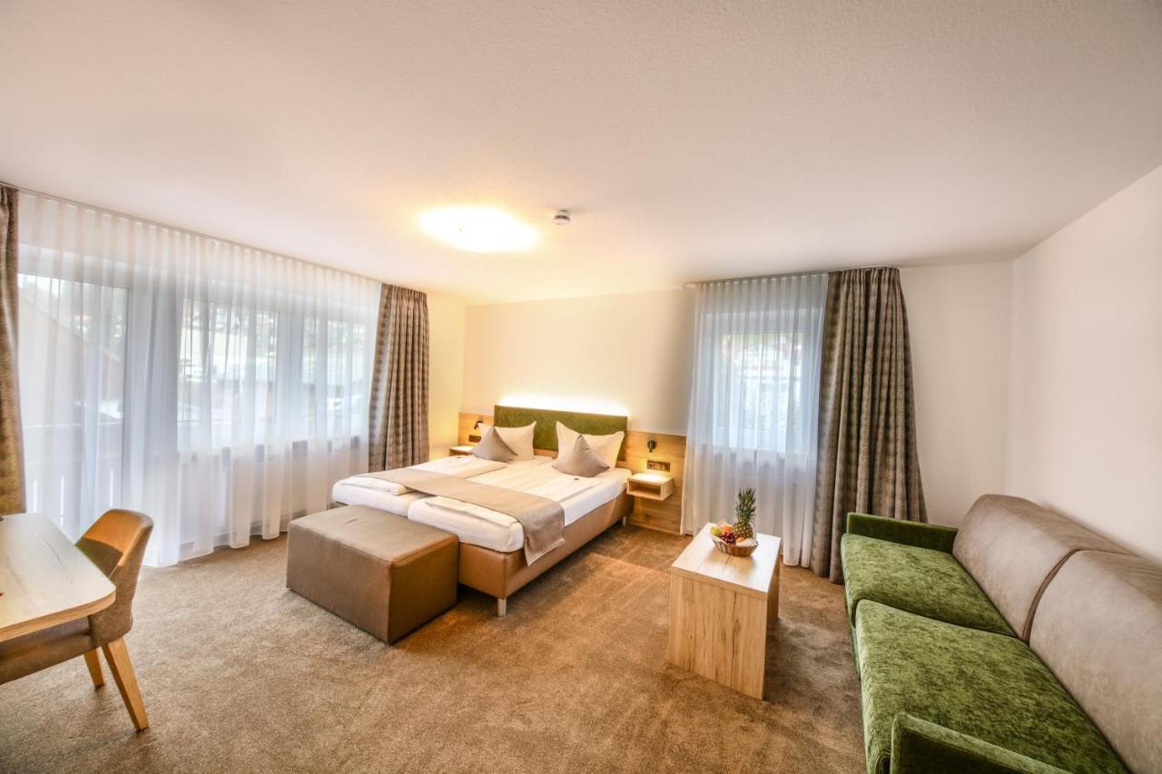 Hotel Restaurant Schwoerer Lenzkirch Zewnętrze zdjęcie