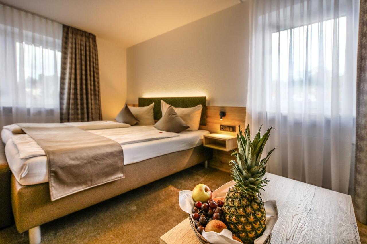 Hotel Restaurant Schwoerer Lenzkirch Zewnętrze zdjęcie