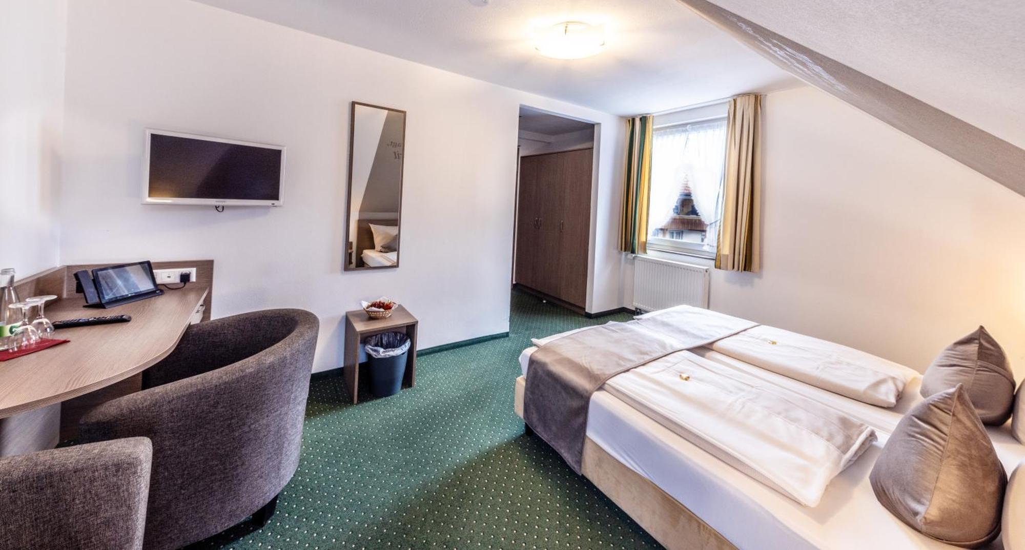 Hotel Restaurant Schwoerer Lenzkirch Zewnętrze zdjęcie