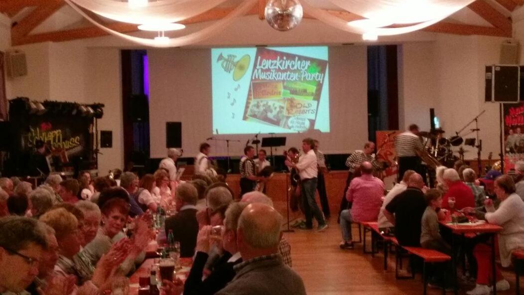 Hotel Restaurant Schwoerer Lenzkirch Zewnętrze zdjęcie